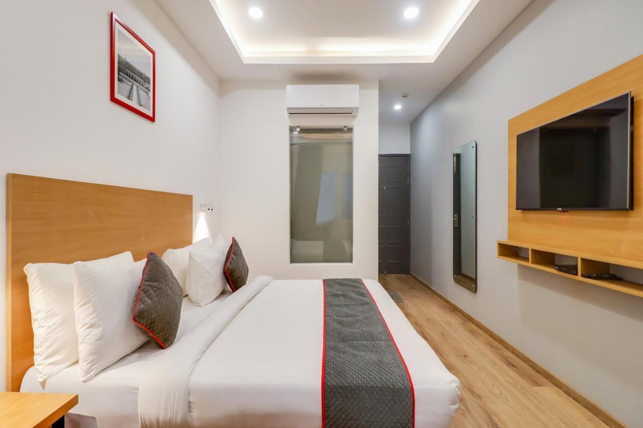 Super Townhouse Jashn Hotell Chinhat Eksteriør bilde